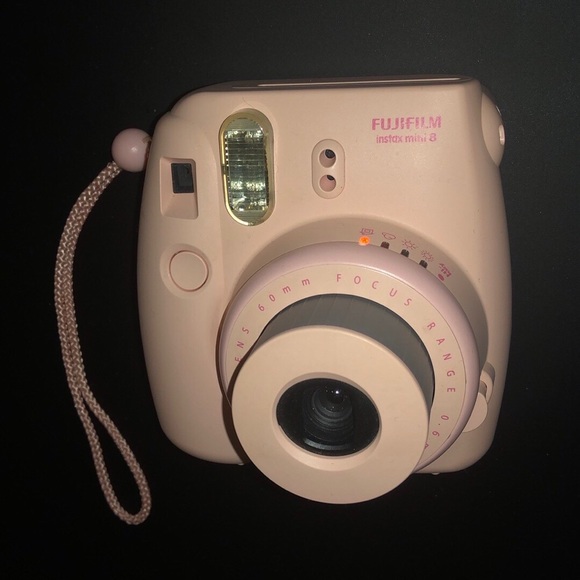 Pink Fujifilm Instax Mini 8 - Picture 3 of 6